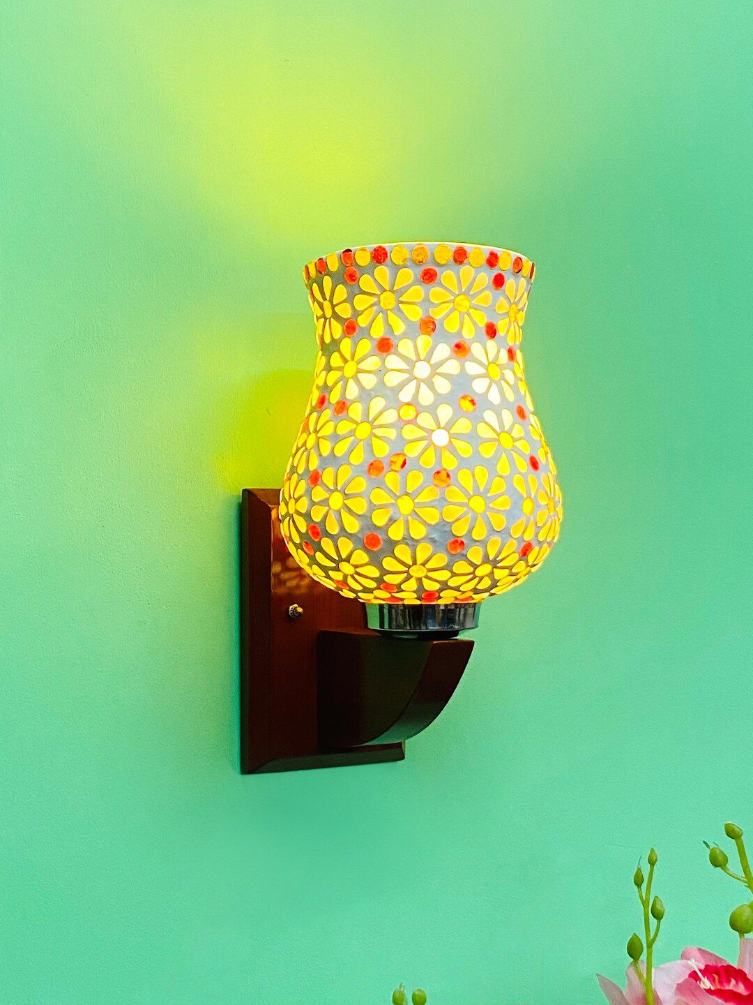 foziq White & Yellow Textured Glass Wall Lamp-picture-48