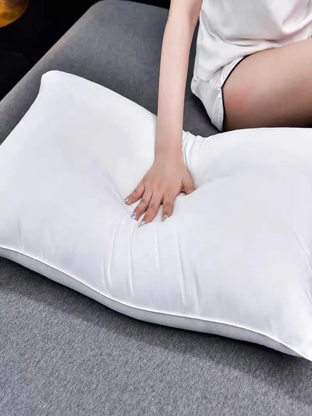 AVI 4-Pcs White Breathable Sleeping Pillows-image-9