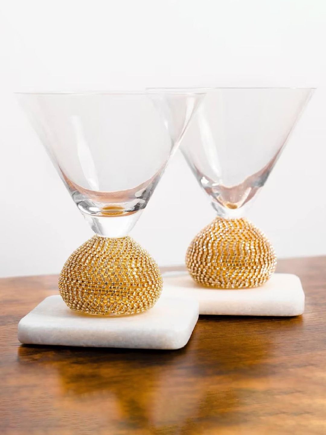 MELBIFY Jewel Ball Transparent 2-Pieces Glass V shape Crystal Ball Martini Glass 220ml-image-11