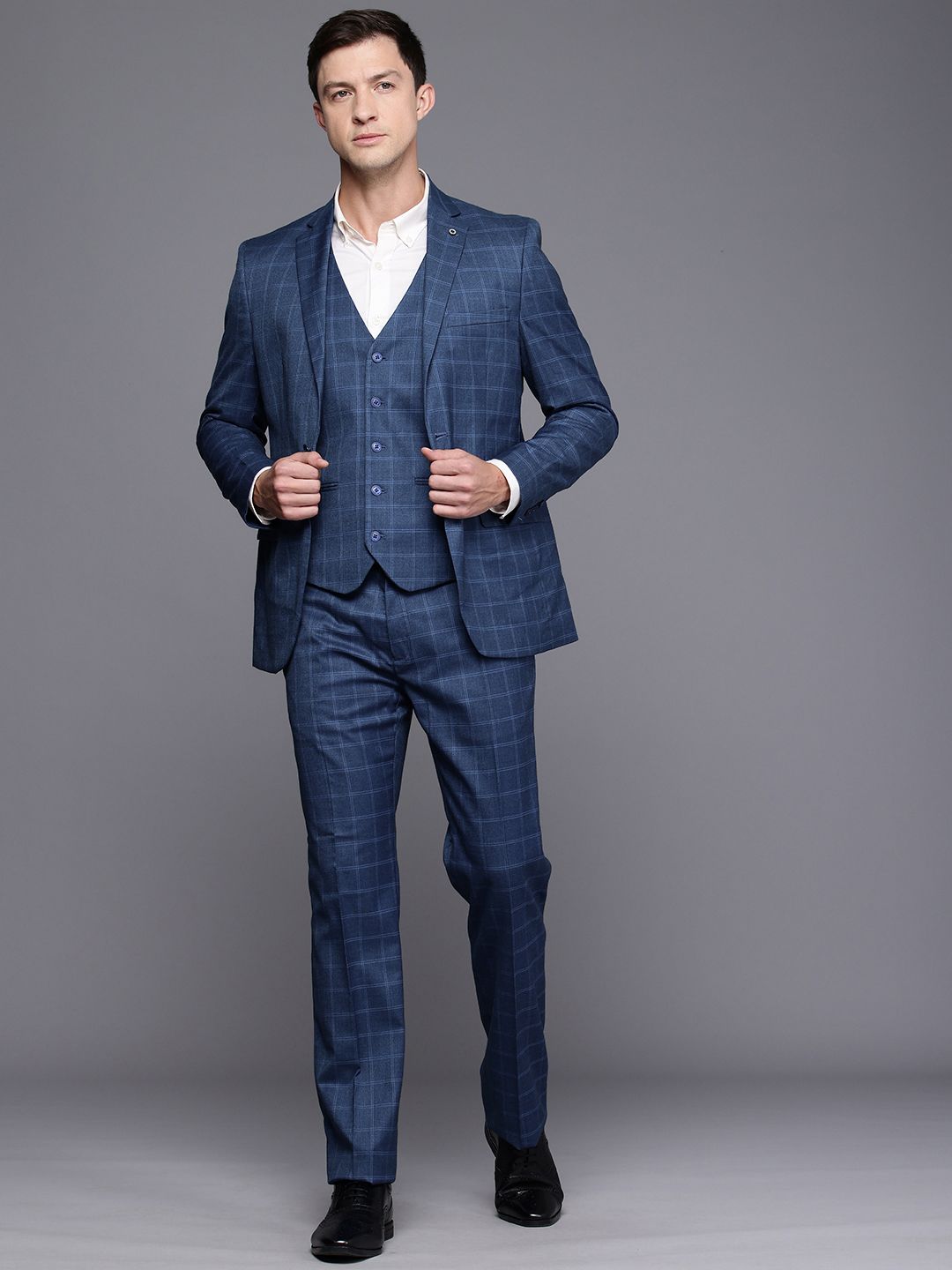 Raymond Contemporary Fit Single Breasted 3-Piece Formal Suit-picture-19