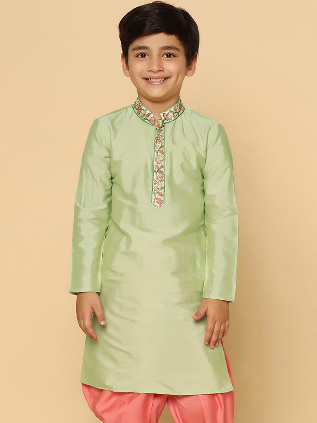 KISAH Boys Floral Yoke Design Mandarin Collar Thread Work Pure Cotton Kurta-picture-30