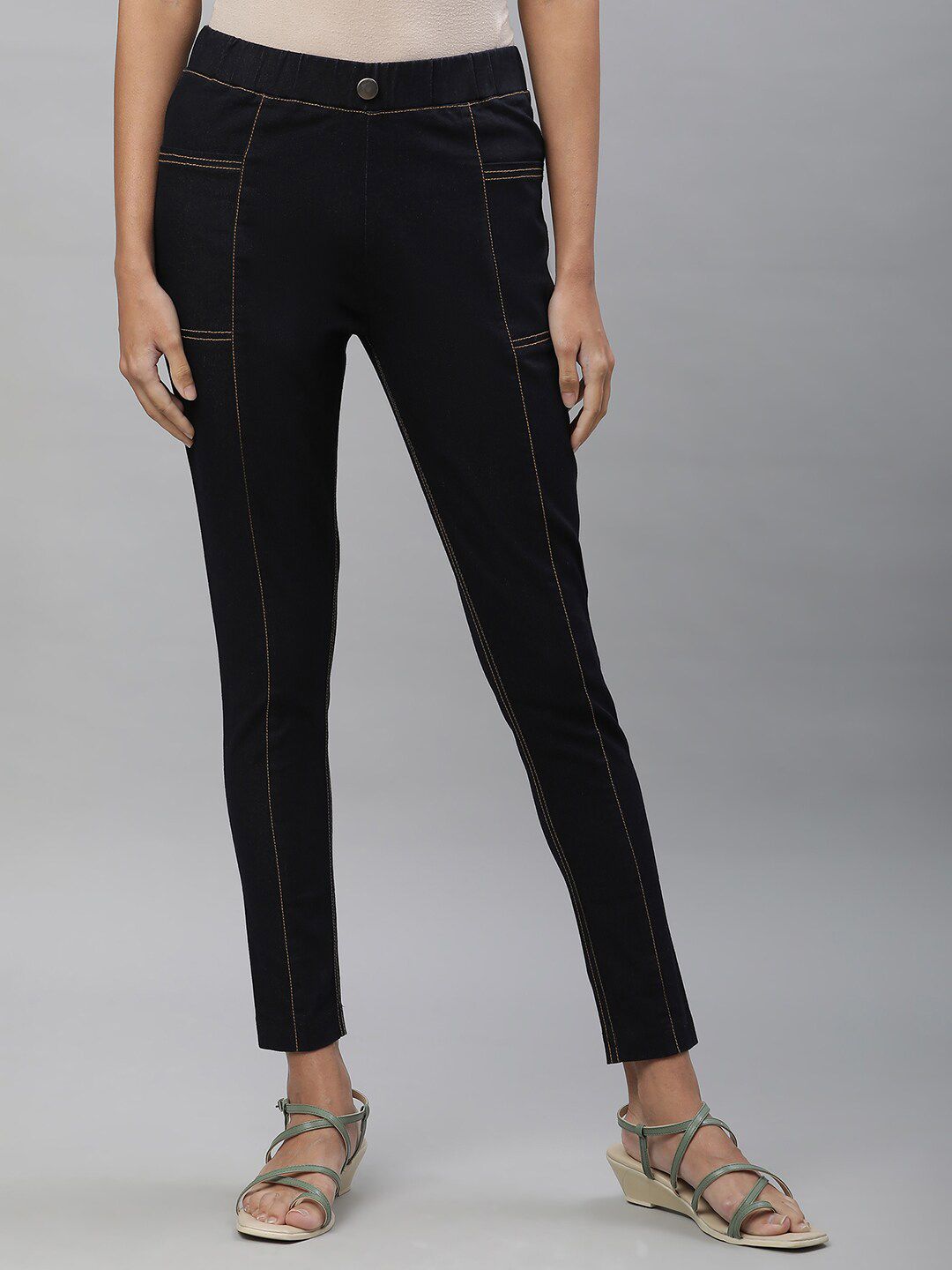 Buy Aurelia AURELIA Women Skinny Fit Jeggings at Redfynd