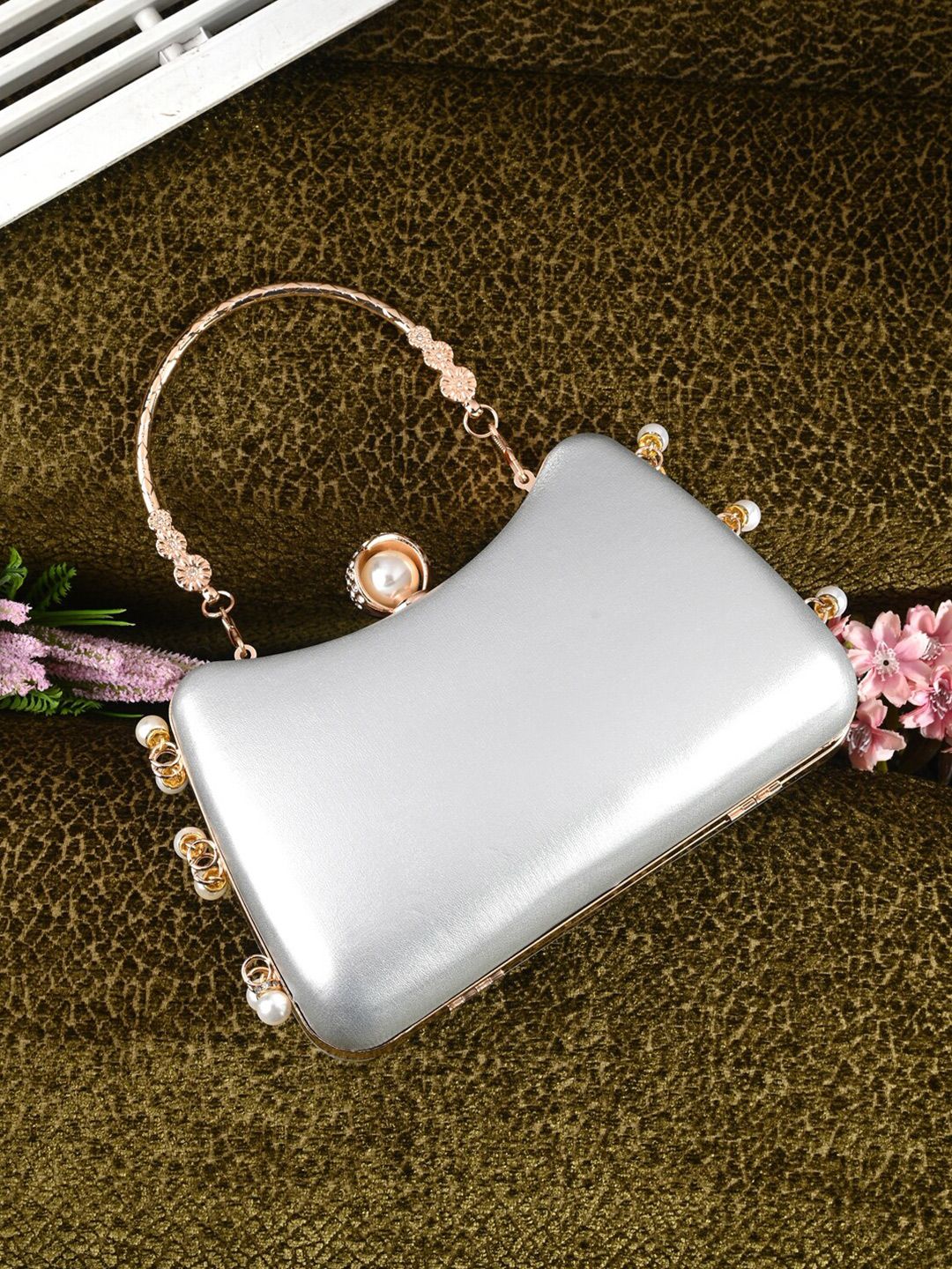 Toobacraft Embellished Box Clutch-picture-11