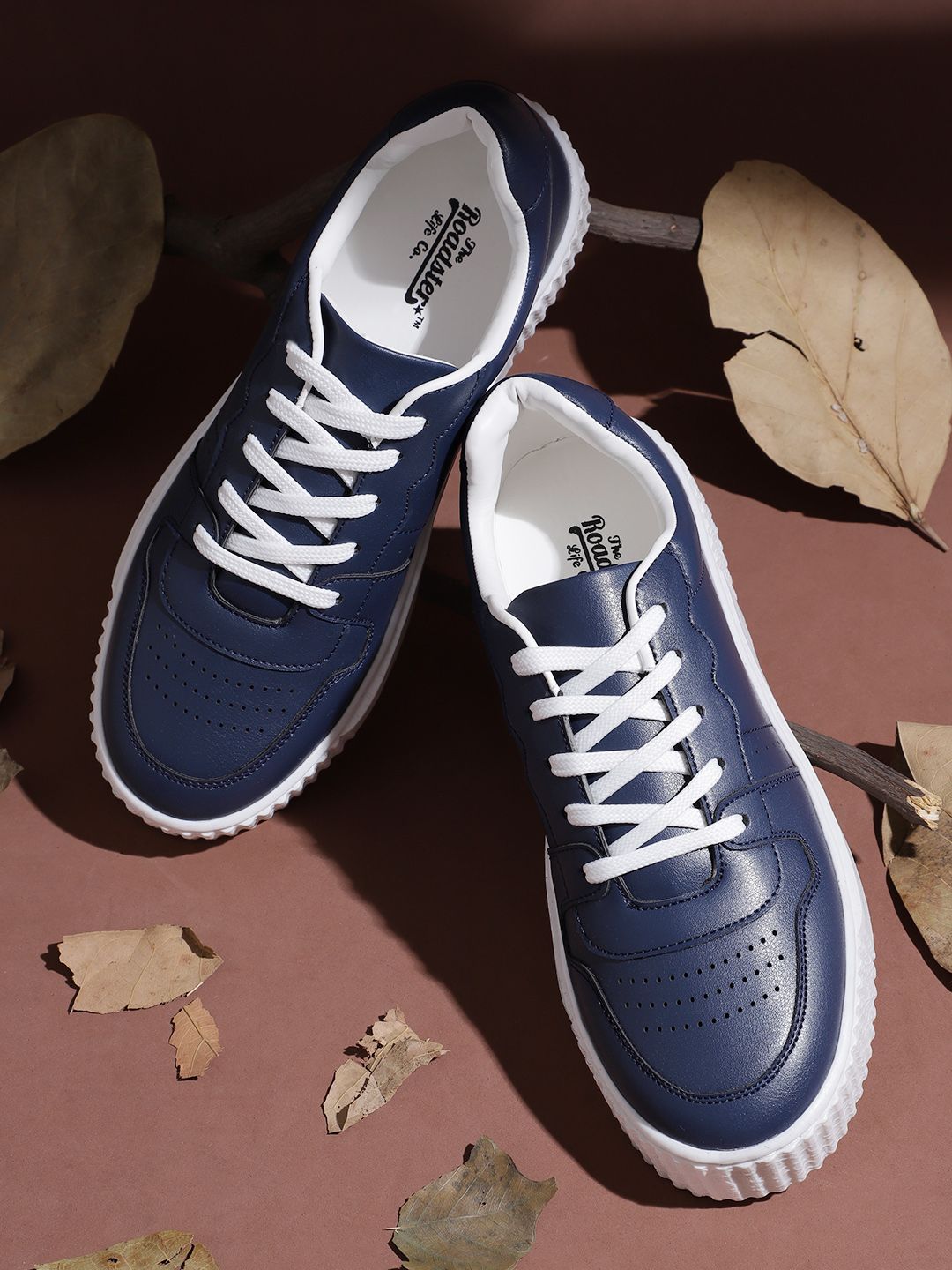 Roadster Women Round Toe Perforated Sneakers-picture-17