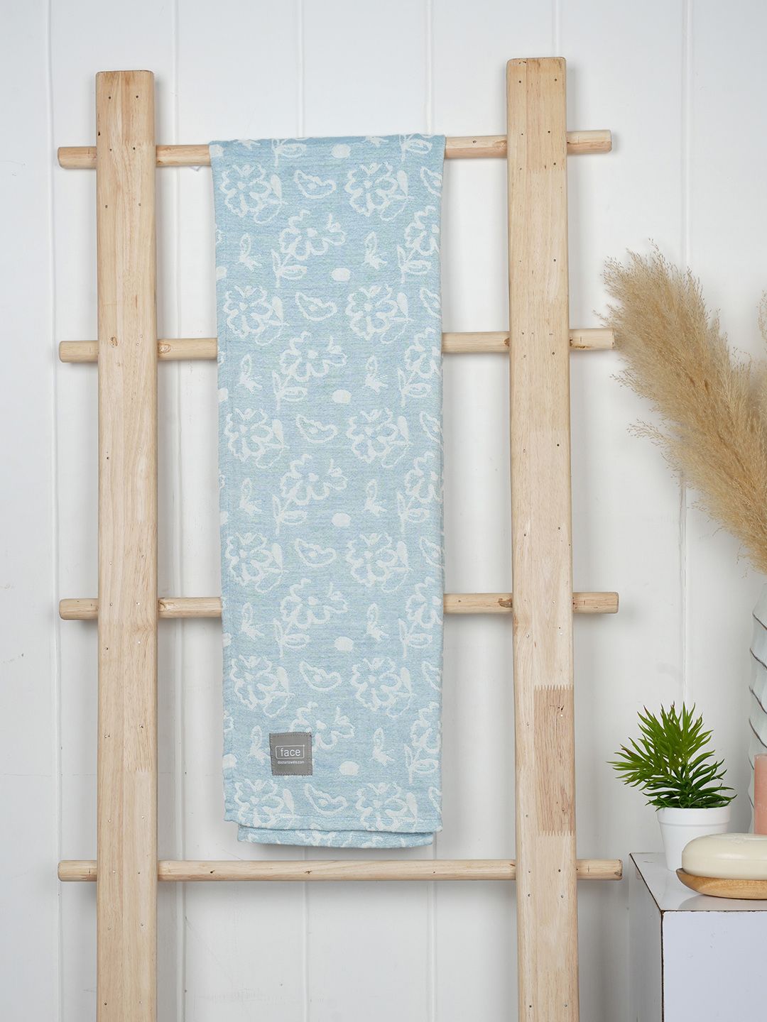 Doctor Towels Chalk Blue Banana Jacquard 250 GSM Floral Bath Towel-picture-31