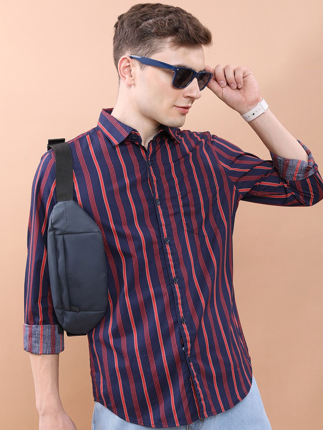 HIGHLANDER Navy Blue Vertical Stripes Spread Collar Cotton Casual Shirt