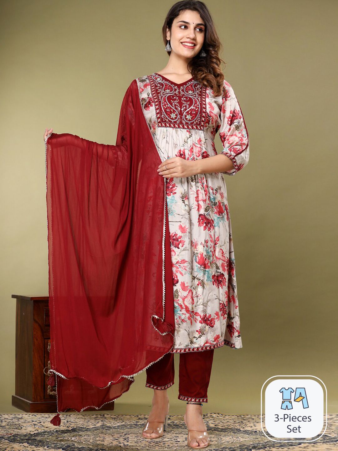 Readiprint Fashions Floral Printed Thread Work Kurta & Trousers With Dupatta