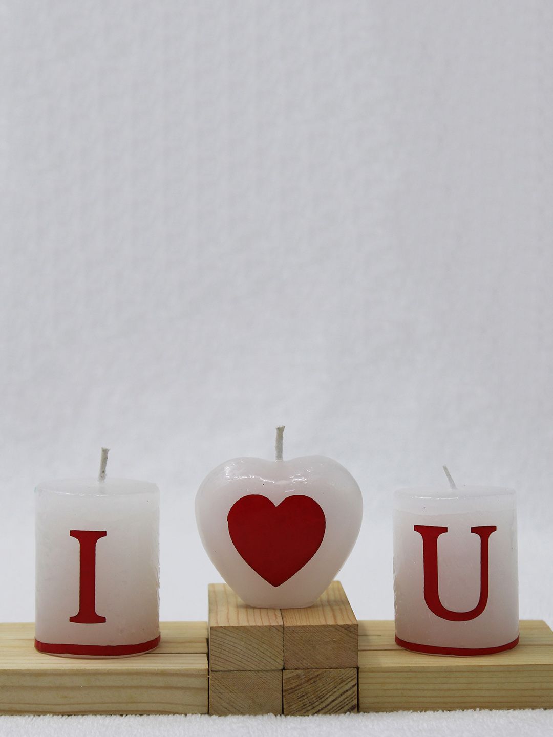 atorakushon White 3 Pieces Rose Scented Heart Shaped Lead-Free Wick Candles-image-15