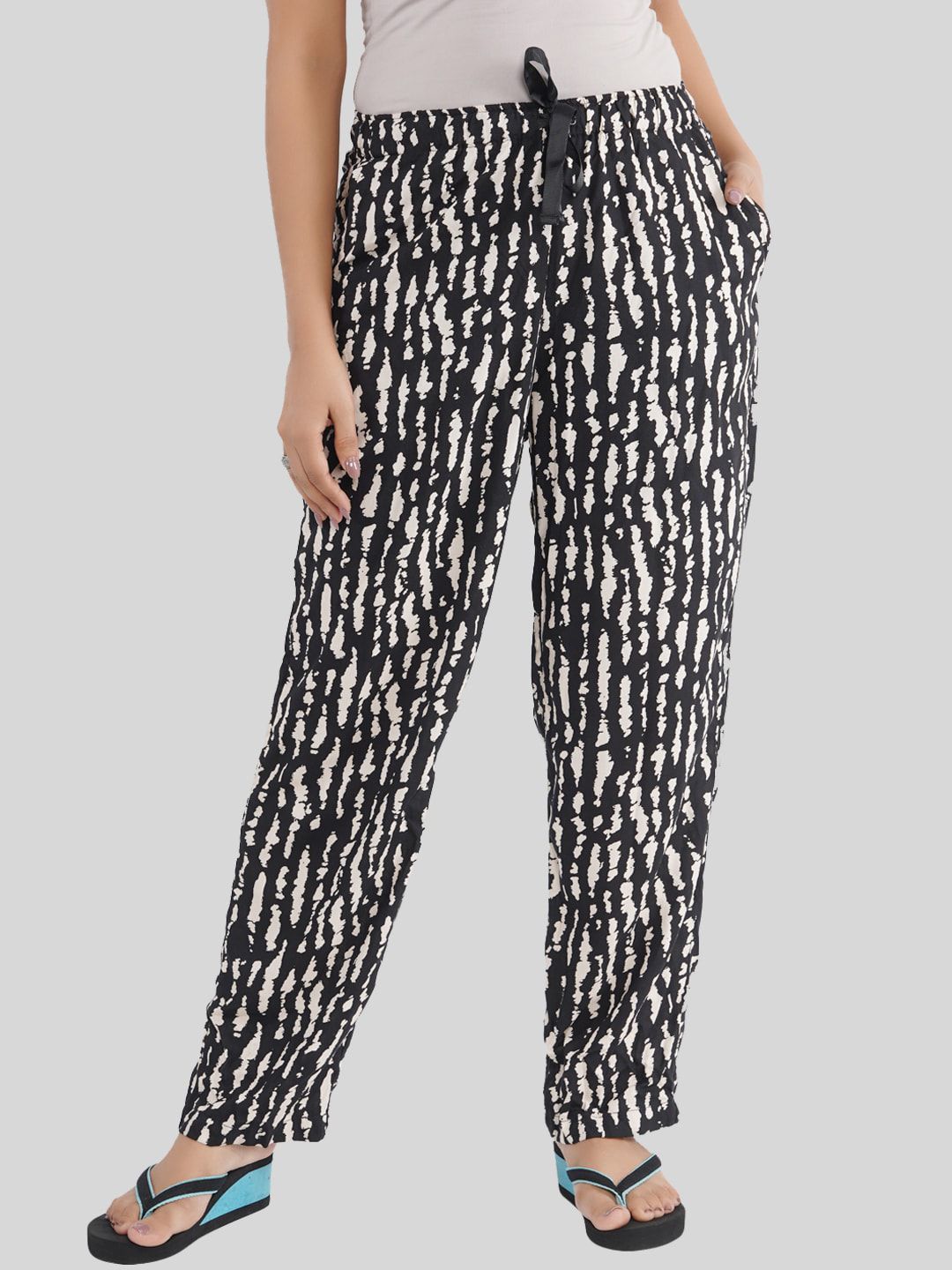 Style Shoes Women Printed Lounge Pants-image-6