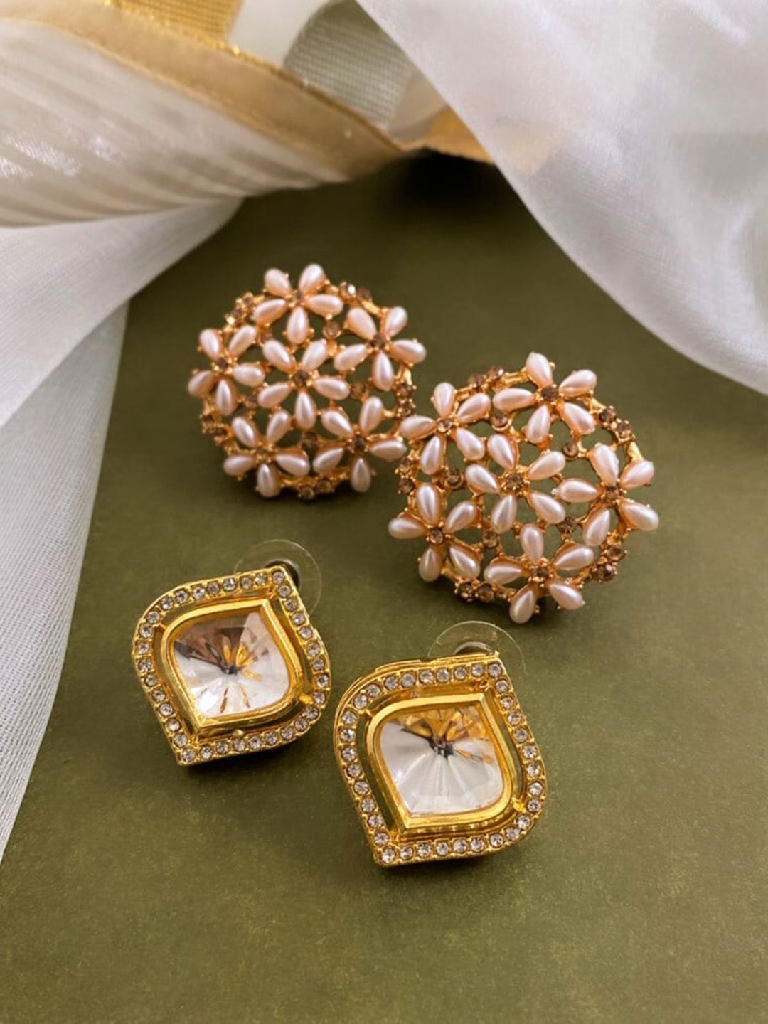 ATIBELLE Set Of 2 Gold-Plated Floral Studs Earrings