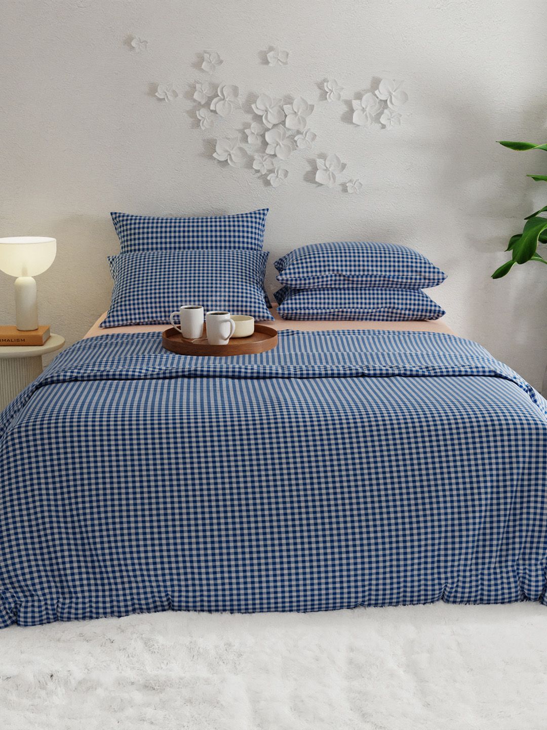 Stoa Paris Blue Checked 150 GSM Microfiber Comforter With 4 Pillow Covers-image-2