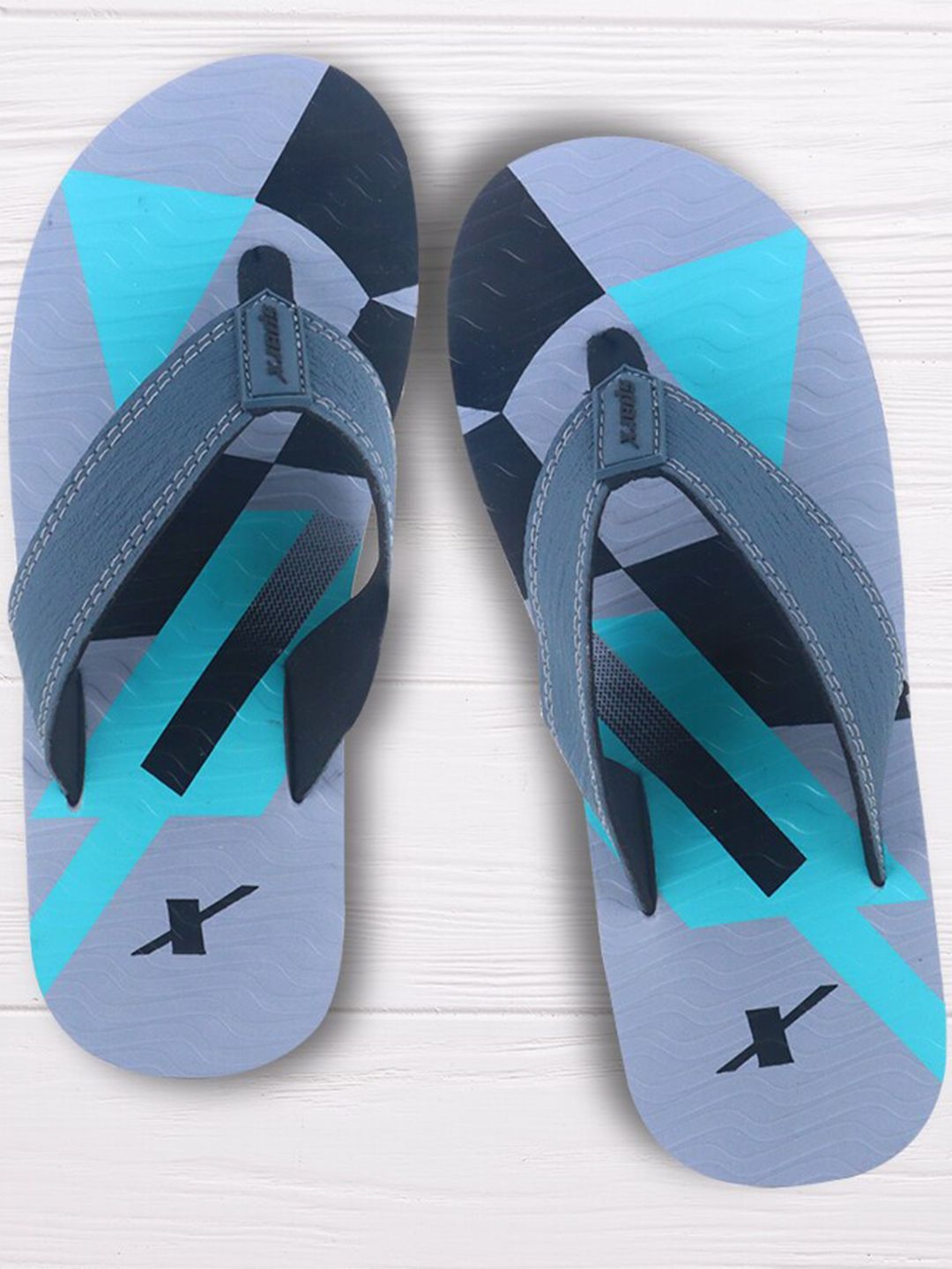 Sparx Men Printed Thong Flip Flops Price History