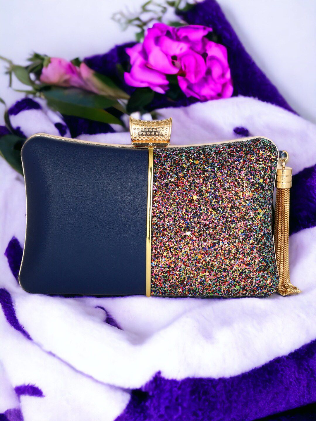 Toobacraft Embellished Box Clutch With Shoulder Strap-picture-33