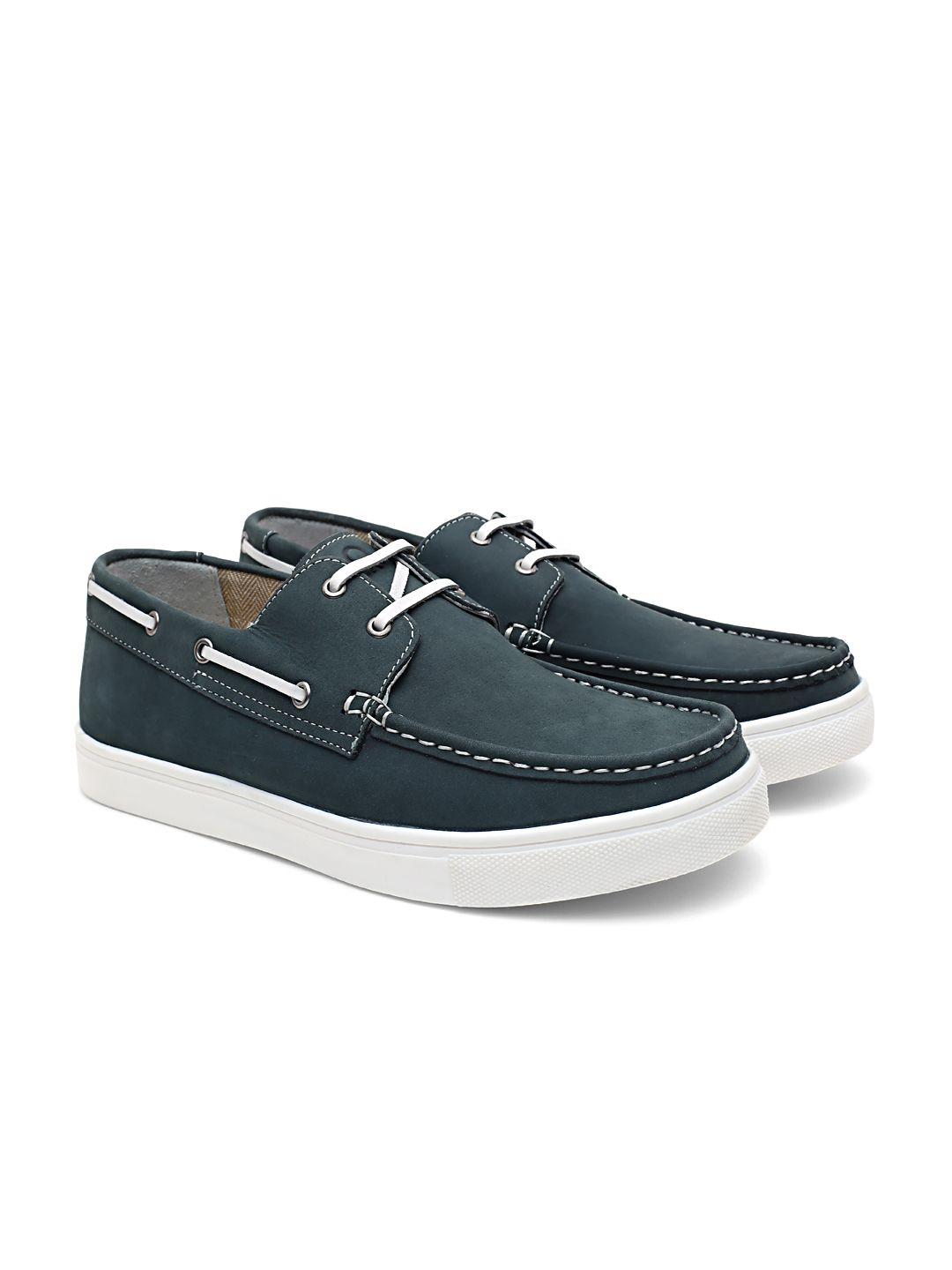 united colors of benetton boat shoes