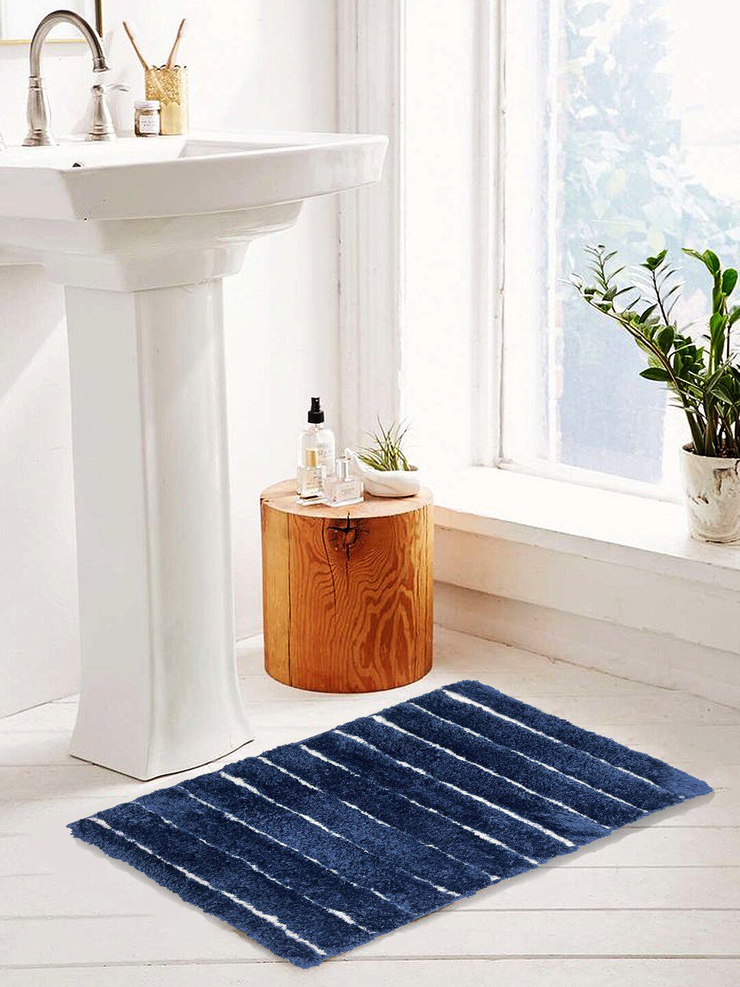 Nautica Navy Blue & White Striped Anti-Skid 2200 GSM Bath Mat