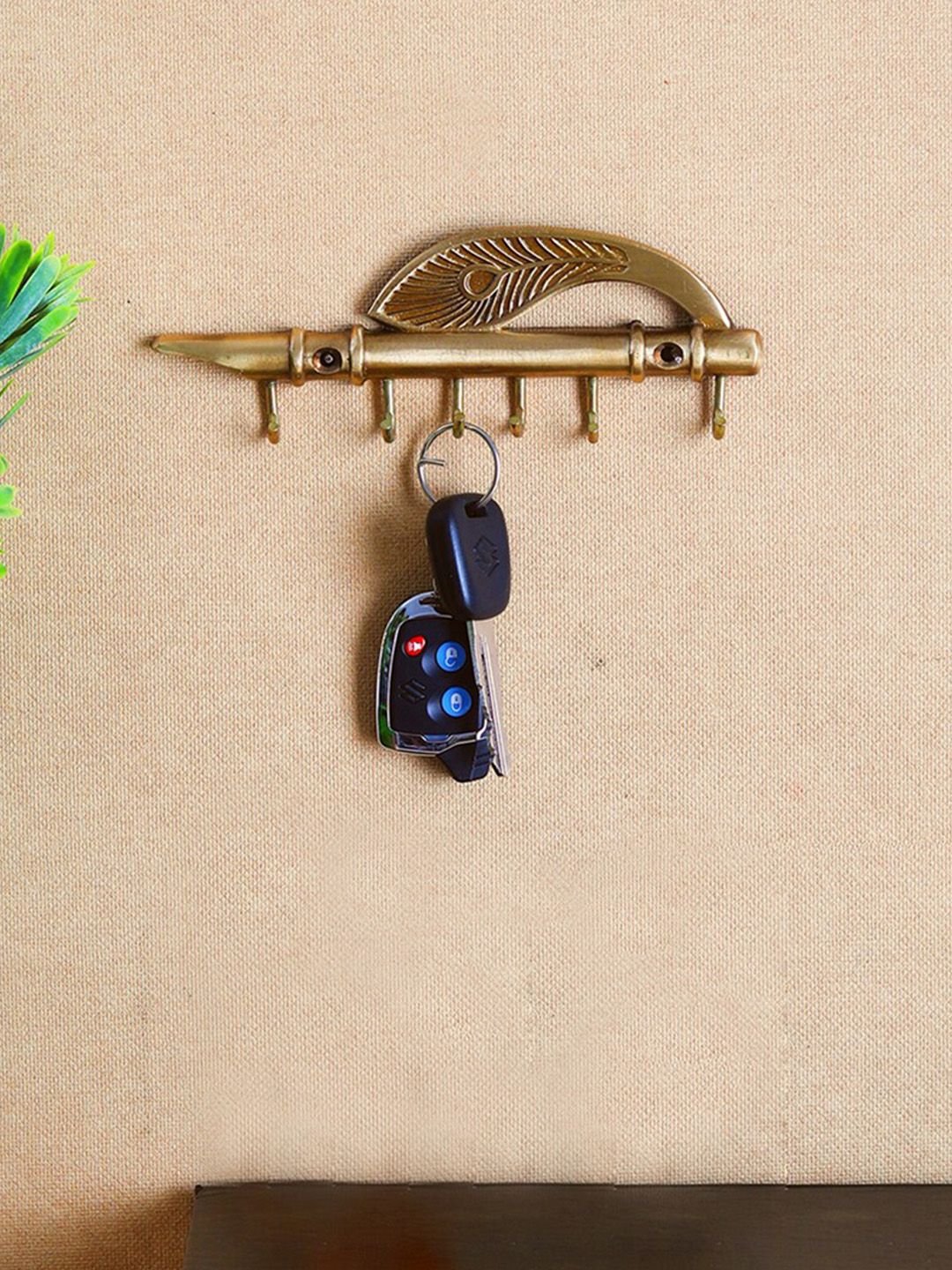 Two Moustaches Golden Flute and Peacock Quills 6 Hooks Brass Key Holder-image-39