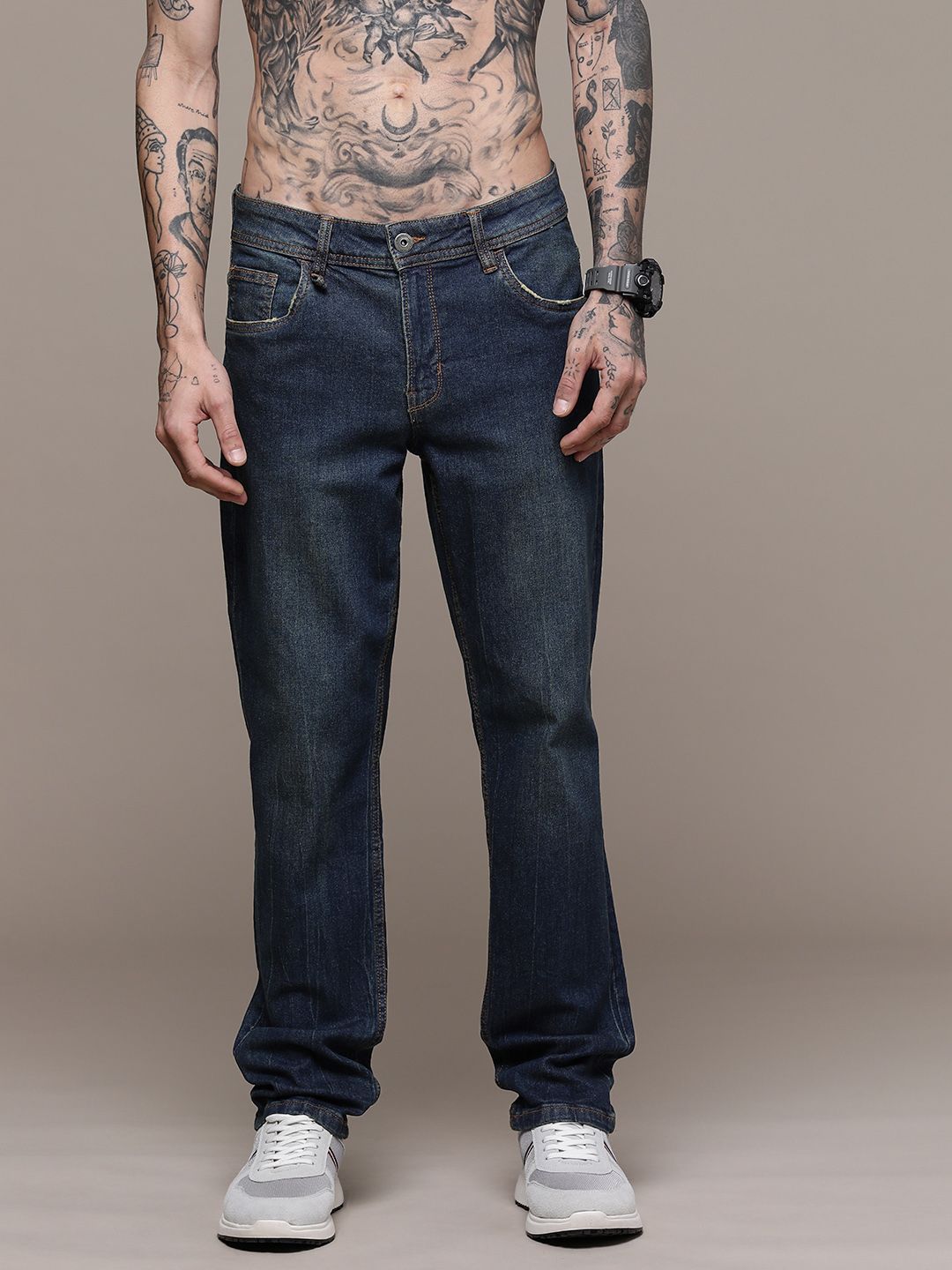 The Roadster Life Co. Men Slim Fit Light Fade Stretchable Jeans-picture-12