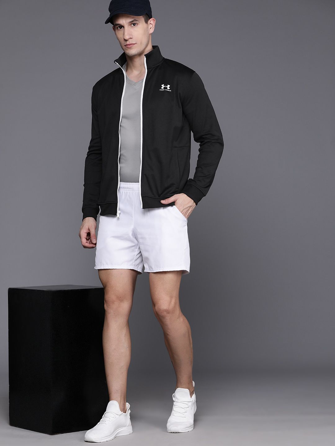 UNDER ARMOUR Sportstyle Tricot Jacket-picture-23