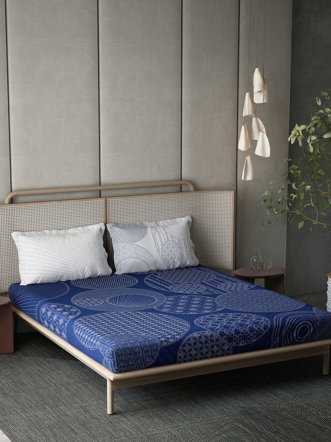 DDecor Blue & White Geometric Cotton 140 TC King Bedsheet With 2 Pillow Covers-picture-10