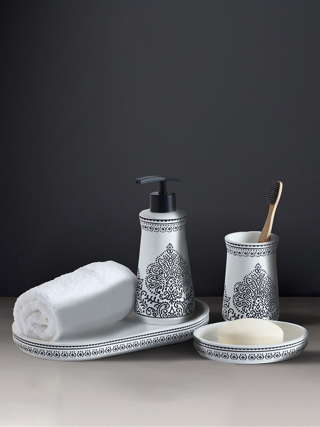 OBSESSIONS White & Black 4-Pieces Ethnic Motifs Classic Bathroom Accessories Set-picture-49