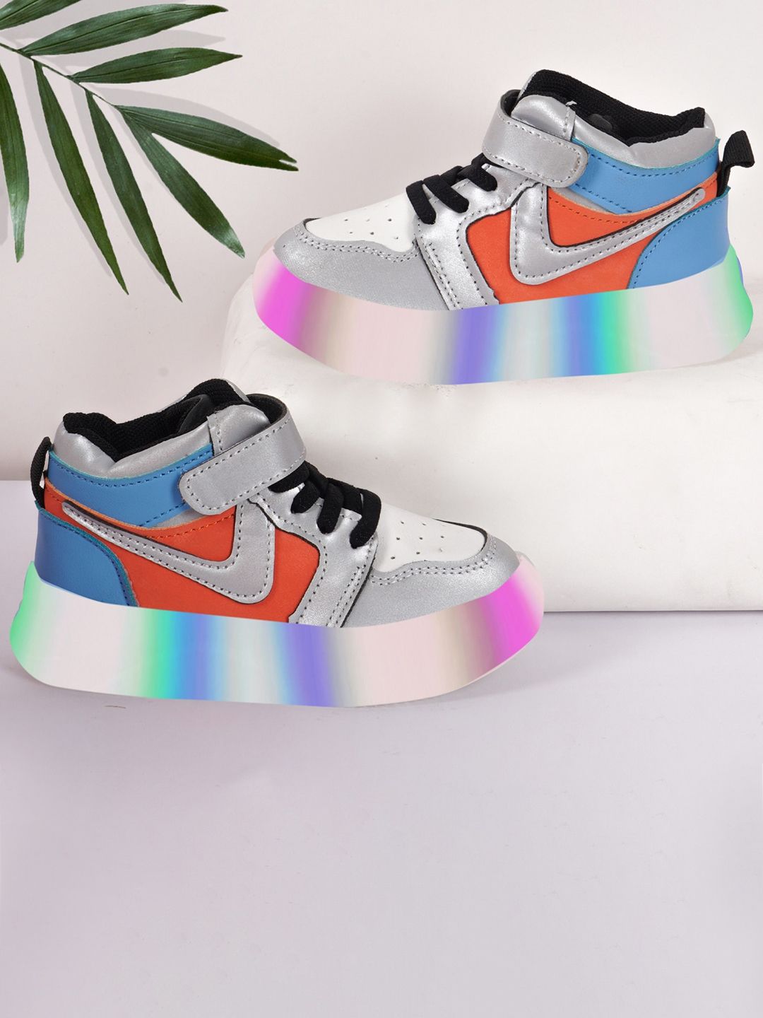 BAESD Kids Colourblocked LED Lightweight Velcro Sneakers-picture-33