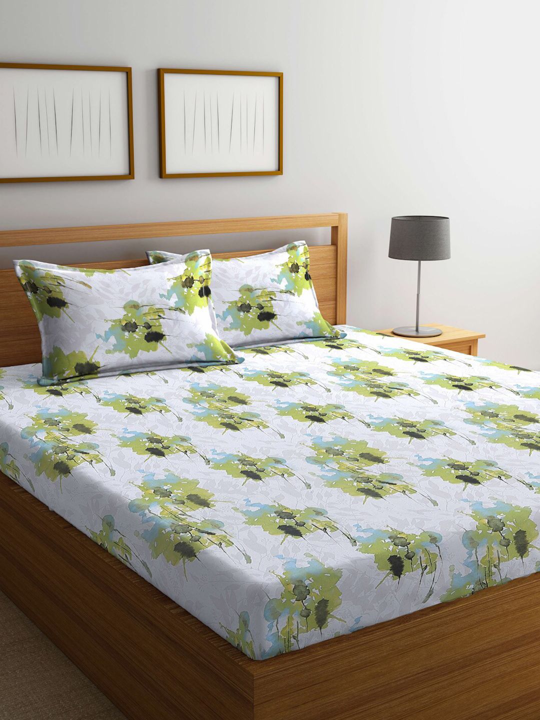 BOMBAY DYEING Green & White Abstract Cotton 144 TC King Bedsheet With 2