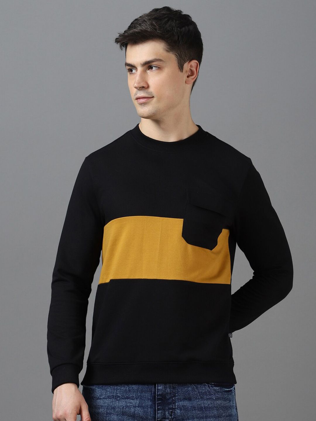 Urbano Fashion Men Colourblocked Pocket Sweatshirt-picture-36