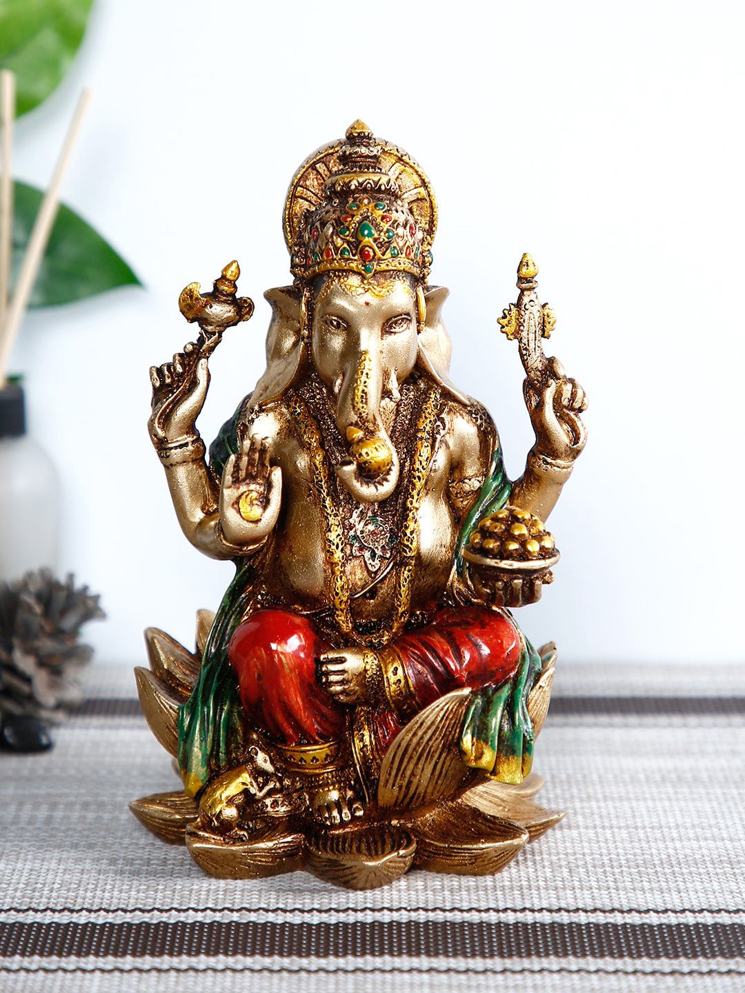 CraftVatika Brown & Red Textured Ganesh Idol Showpiece