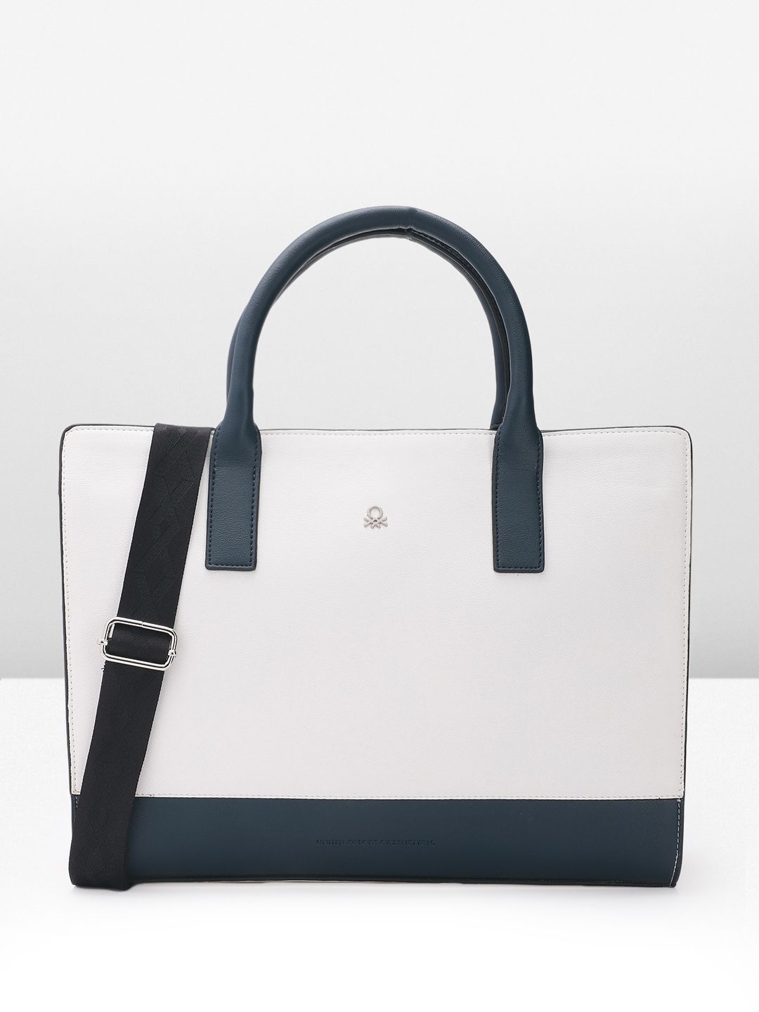United Colors of Benetton Solid Handheld Bag-picture-48