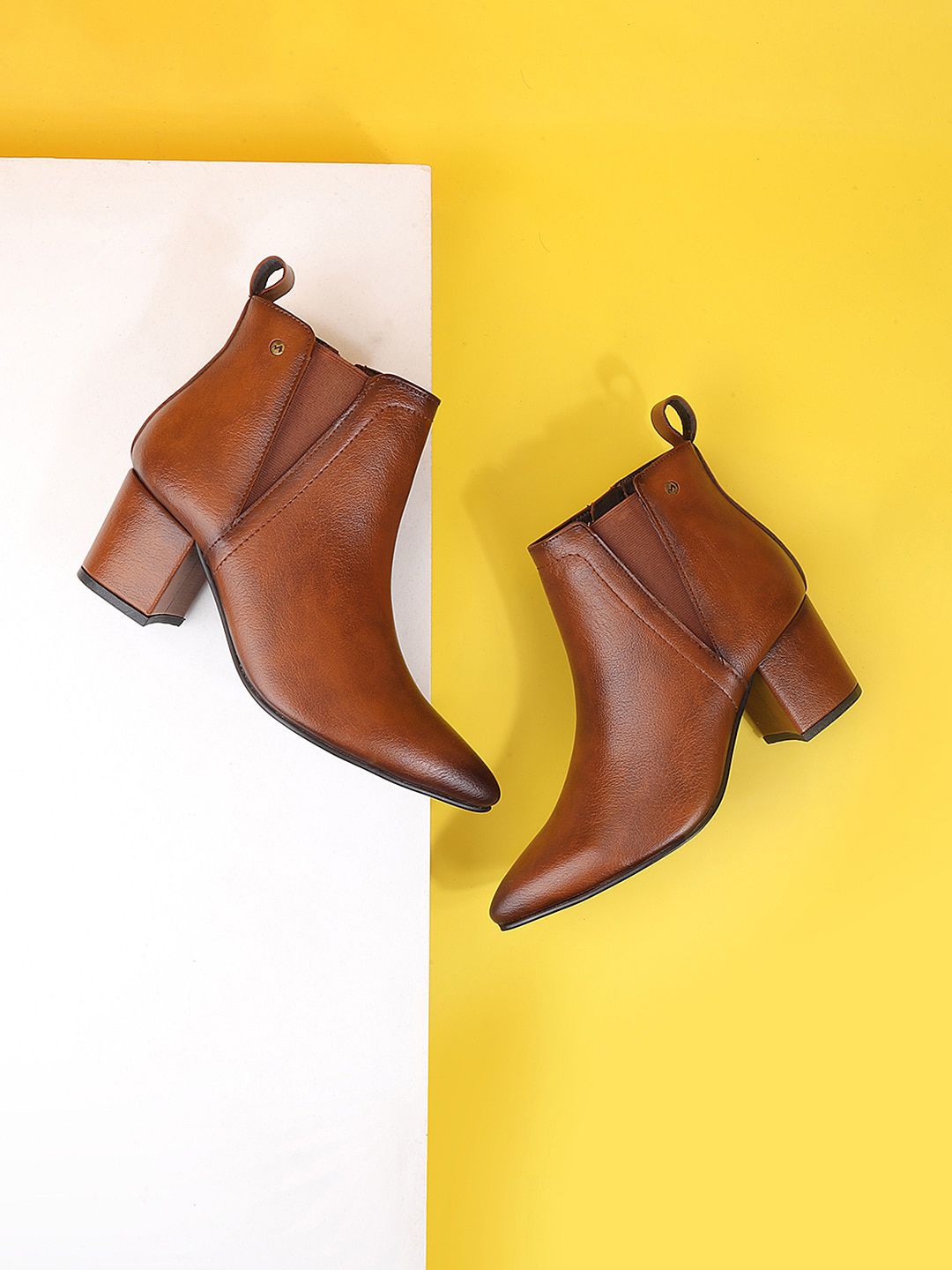 Metro Women Mid Top Block Heel Regular Boots