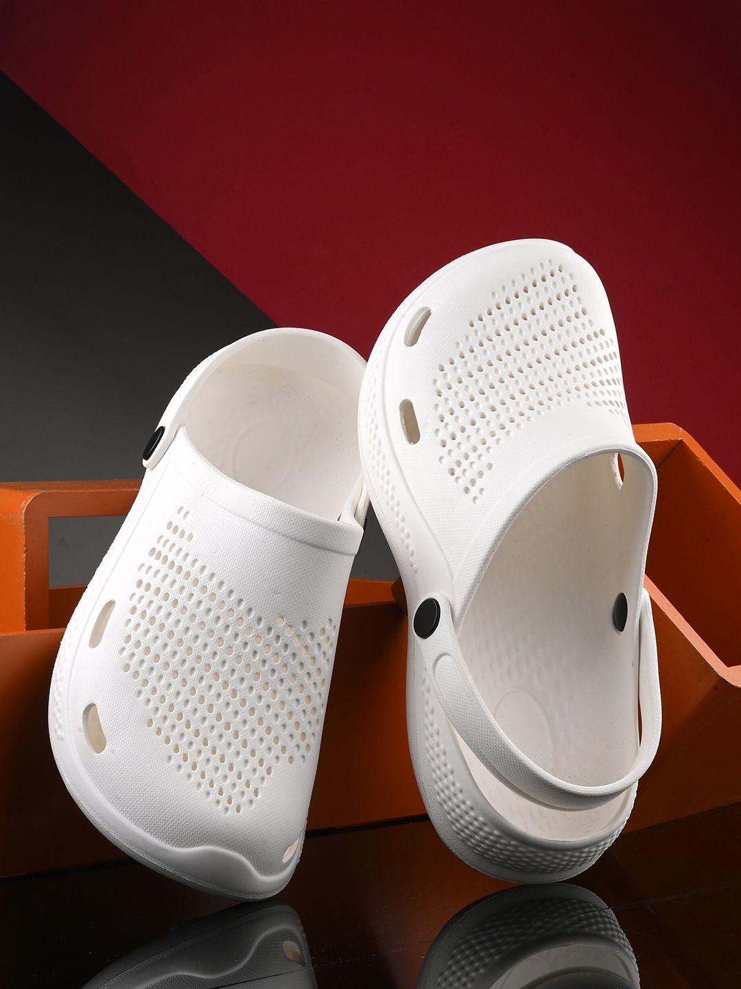 HRX by Hrithik Roshan Men White Croslite Clogs