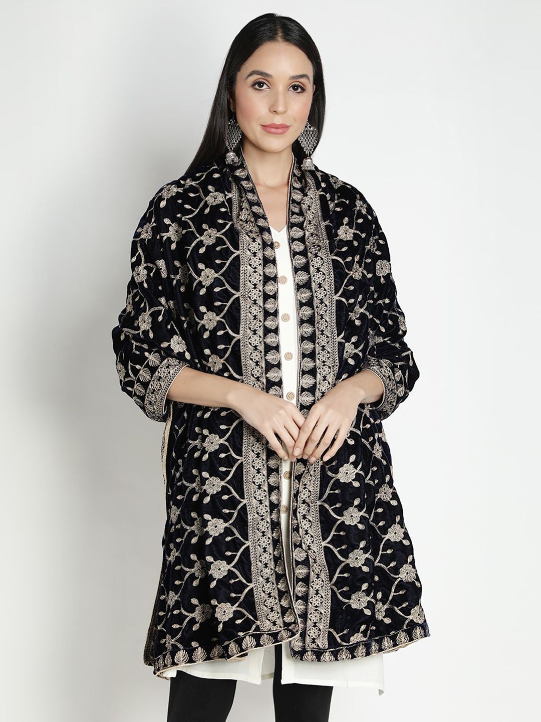 Moda Chales Embroidered Velvet Dupatta-picture-31