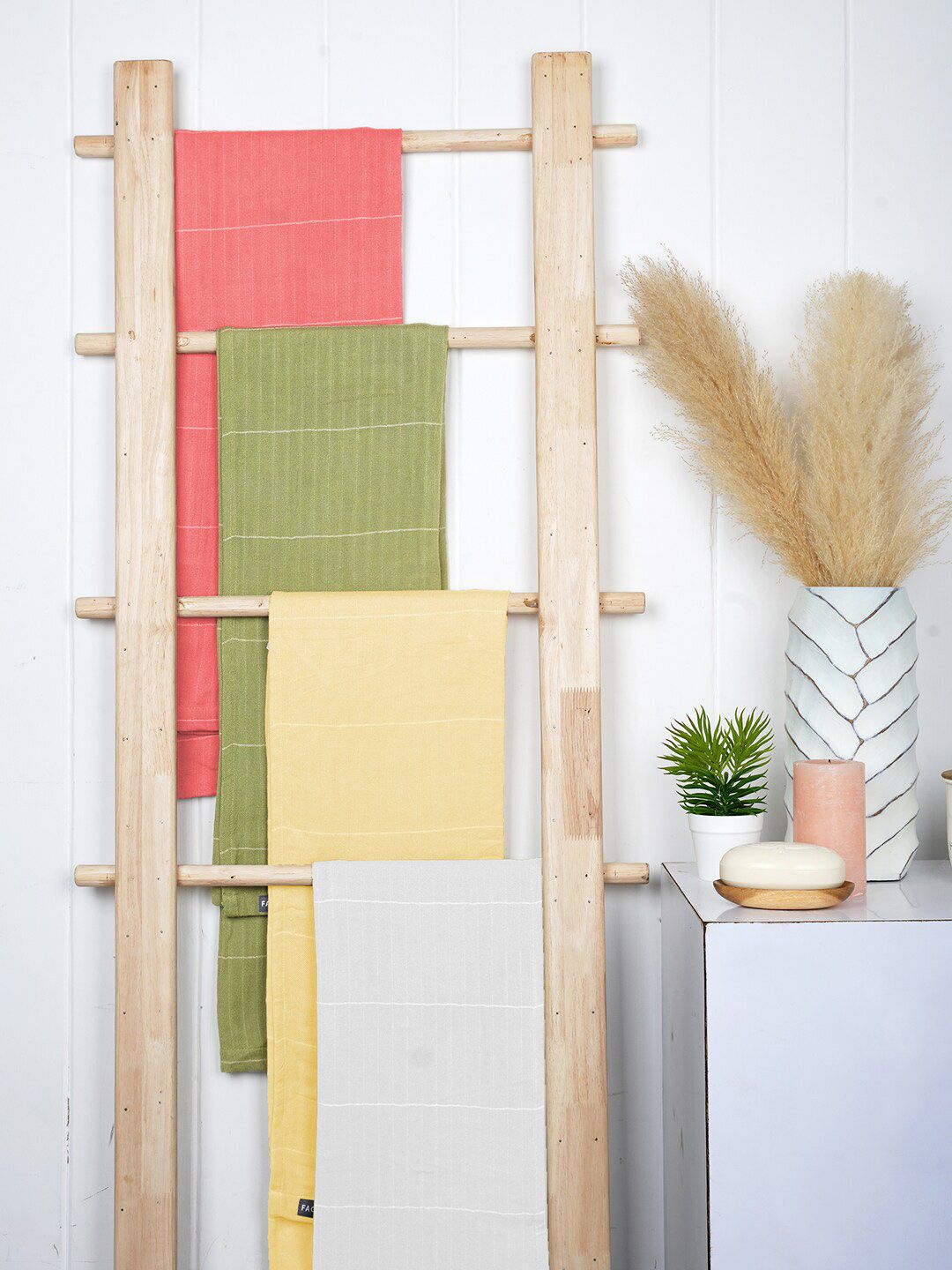 Doctor Towels Green & Pink 4 Pieces Striped 300 GSM Aloevera Double Cloth Bath Towels-picture-18
