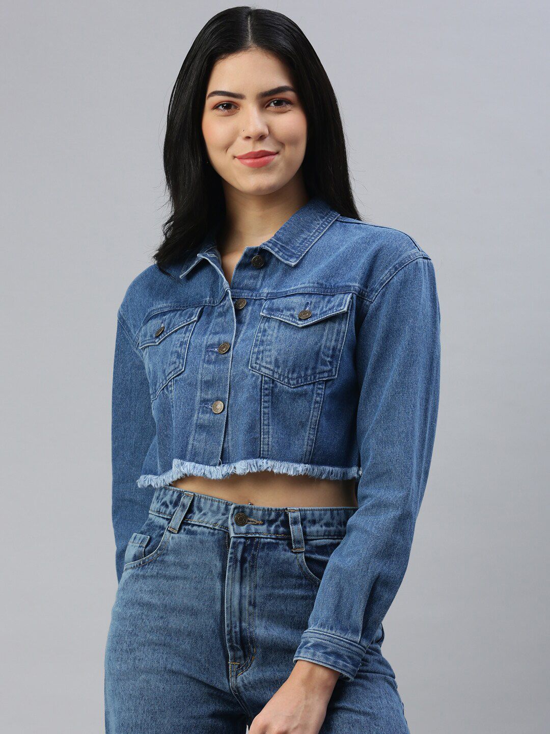De Moza Spread Collar Cotton Crop Denim Jacket
