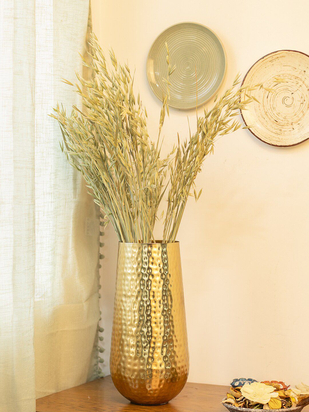 MARKET99 Gold Toned Iron Unbreakable Vase-picture-24