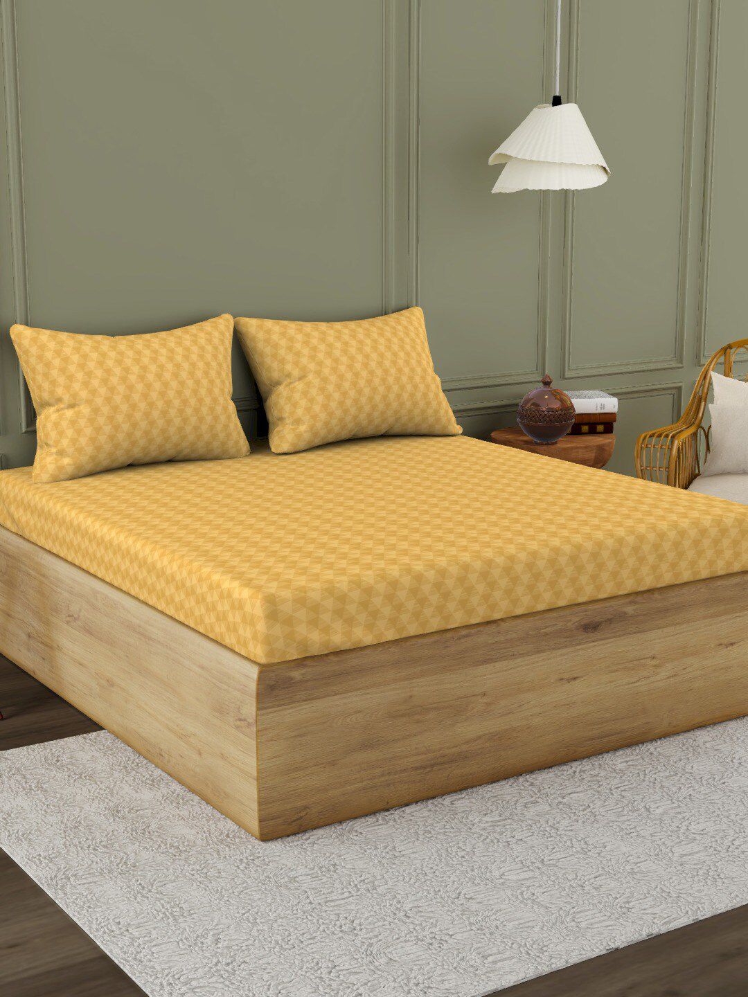 Himeya Gold-Toned Geometric Cotton 300 TC King Bedsheet With 2 Pillow Covers-image-5