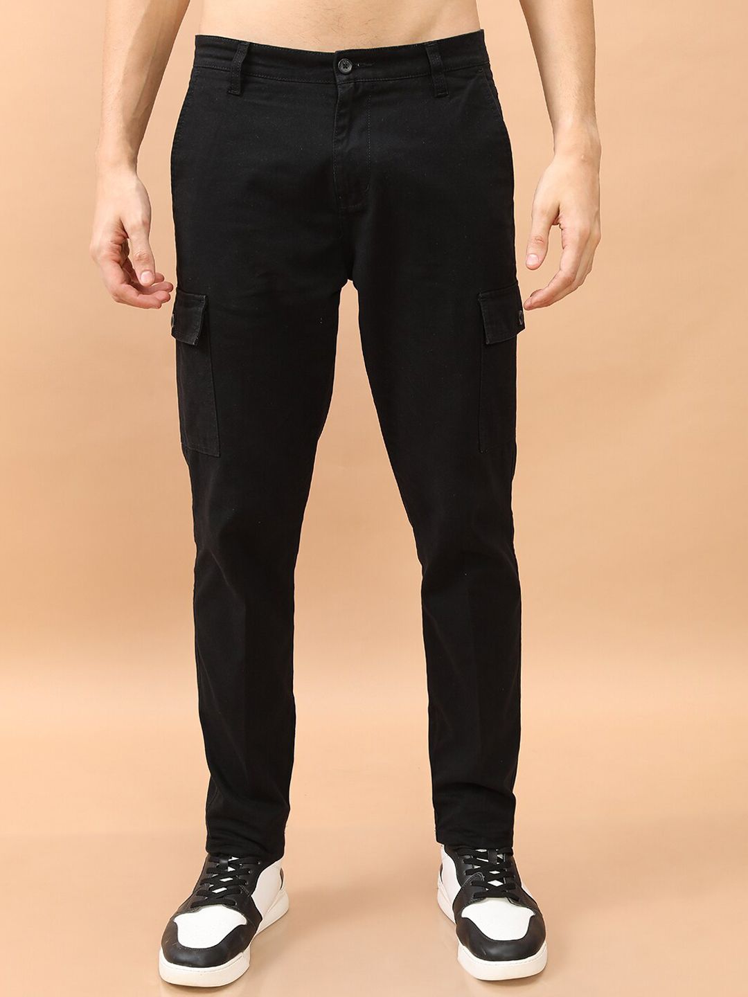 HIGHLANDER Men Tapered Fit Mid-Rise Cotton Cargo Trousers
