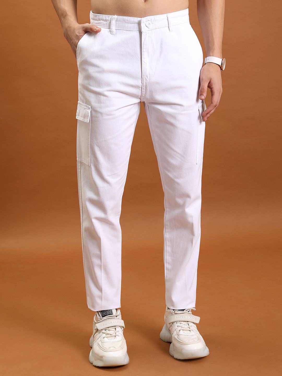 HIGHLANDER Men Tapered Fit Cotton Cargos Trousers-picture-49