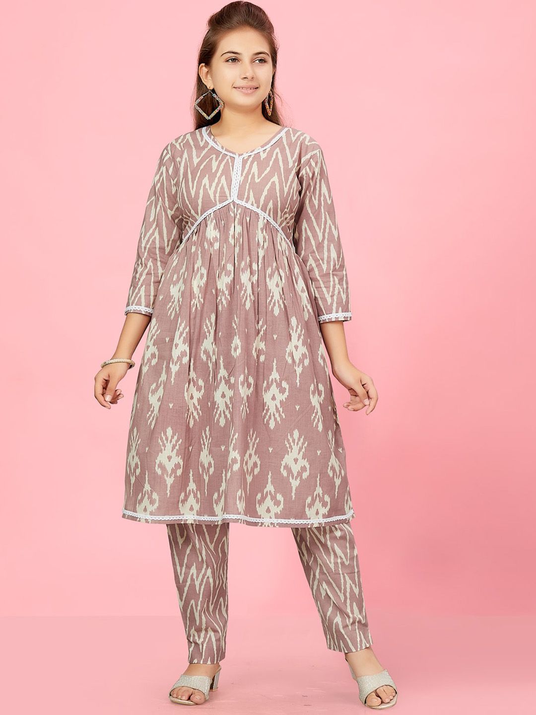 BAESD Girls Ethnic Motifs Printed Empire Pure Cotton Kurta With Trousers-picture-37