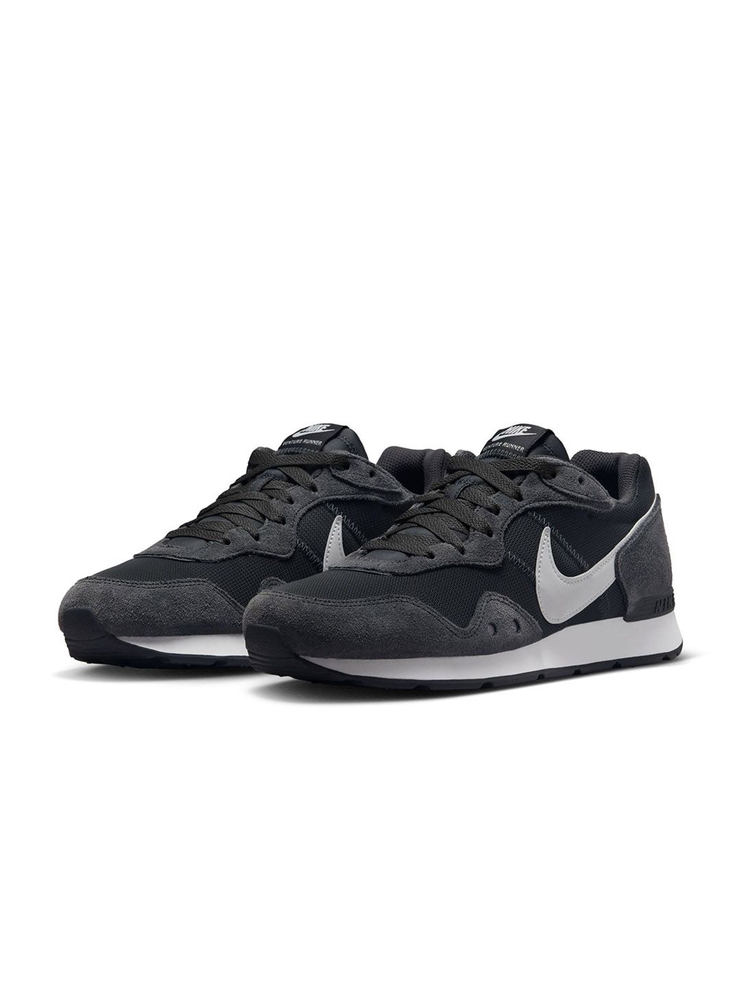 sneakers venture runner