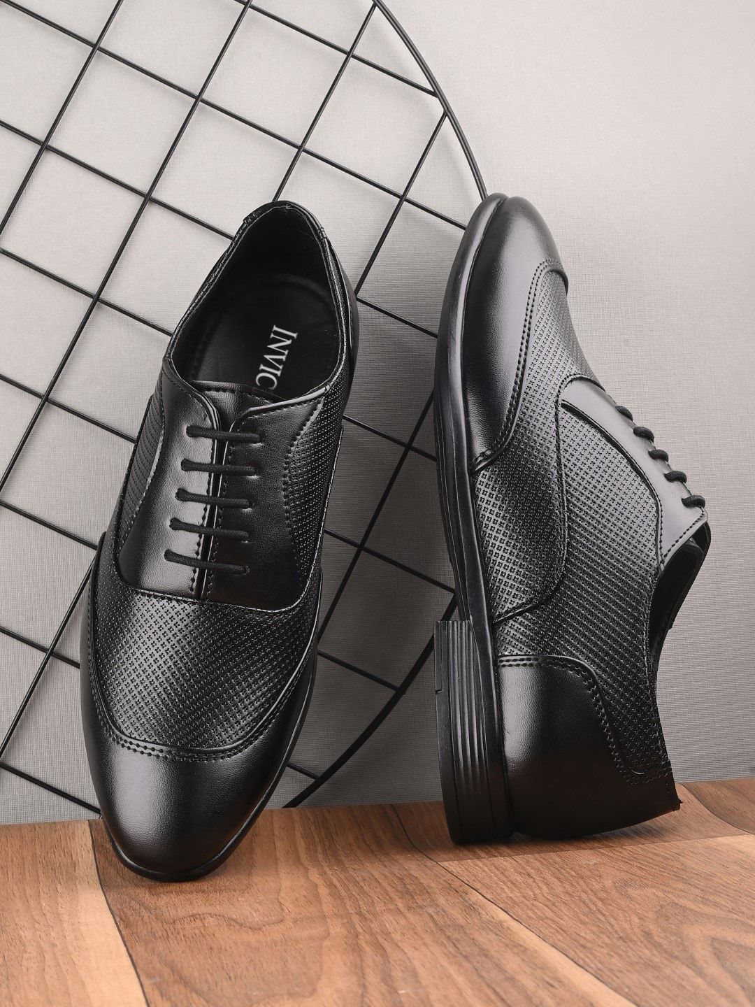 INVICTUS Men Textured Formal Oxfords-image-22