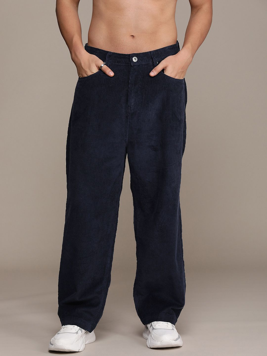 Roadster Men High-Rise Pure Cotton Trousers