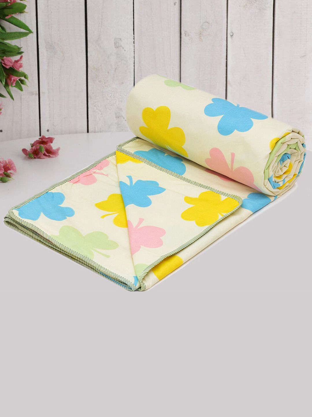 RRC White & Blue Floral Microfiber AC Room 120 GSM Reversible Single Bed Dohar-image-11