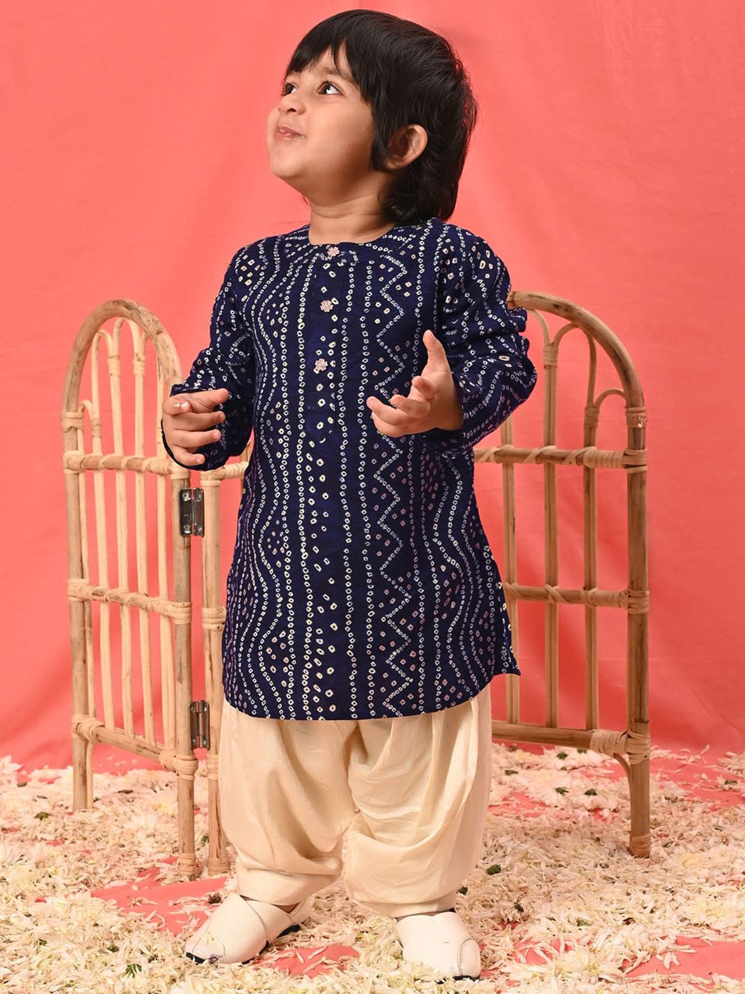 VASTRAMAY Boys Bandhani Printed Regular Kurta with Patiala-picture-33