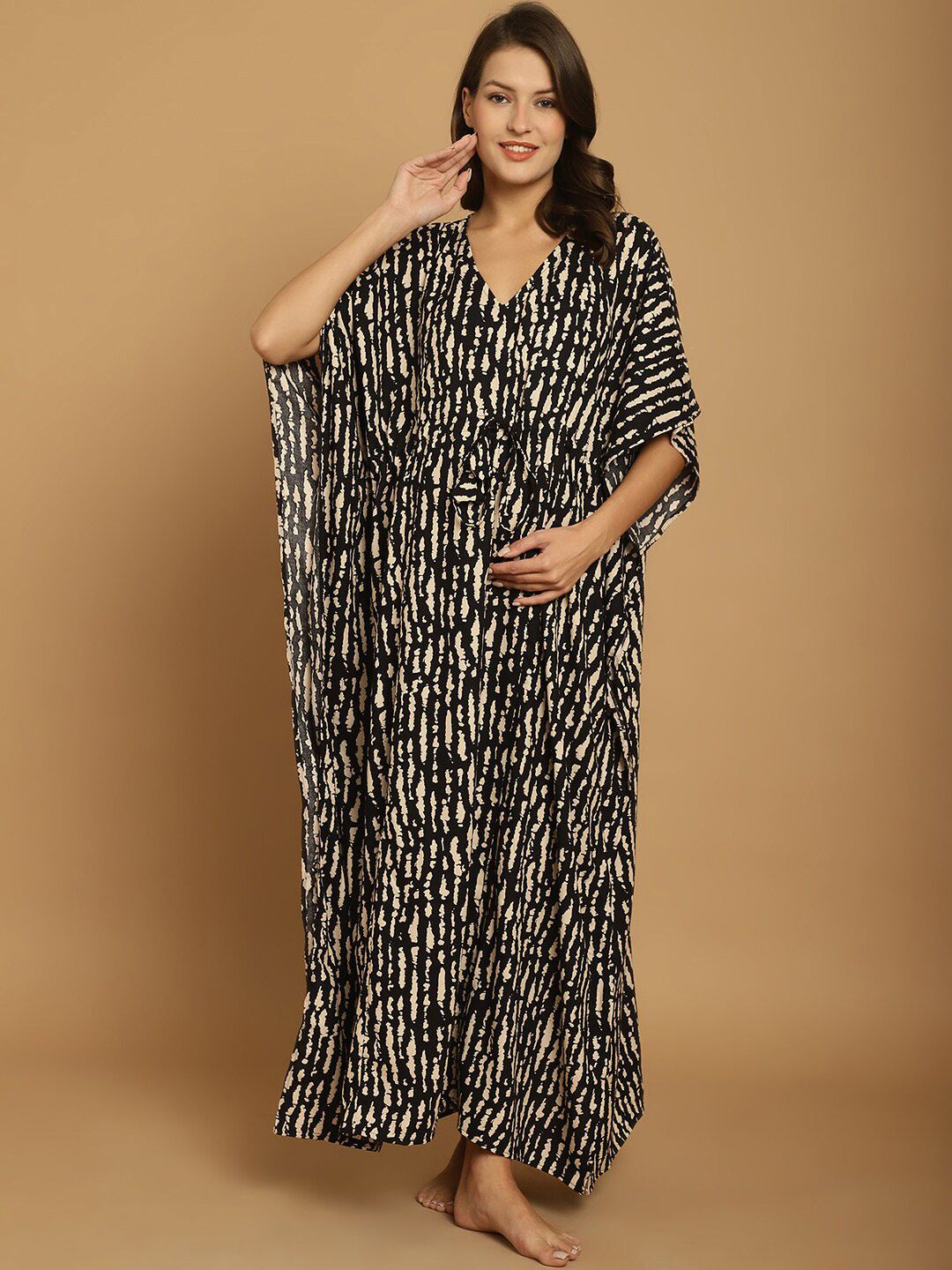 Secret Wish Printed V-Neck Kaftan Maternity Nightdress-image-30