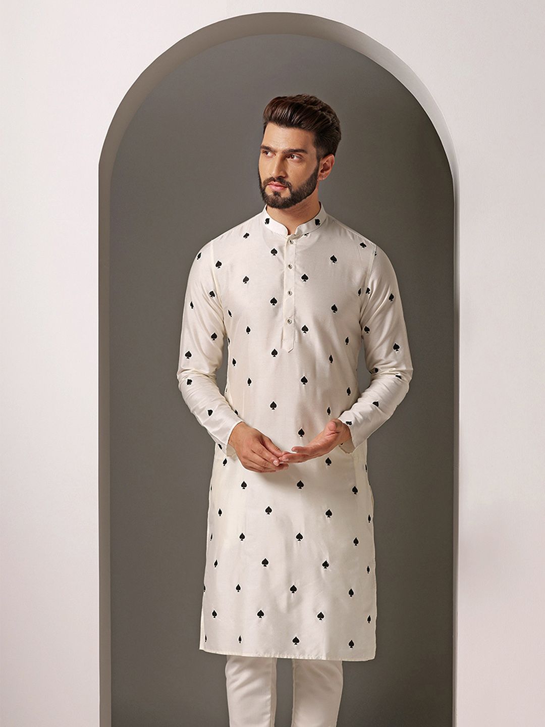 KISAH Geometric Embroidered Mandarin Collar Thread Work Straight Kurta-image-28