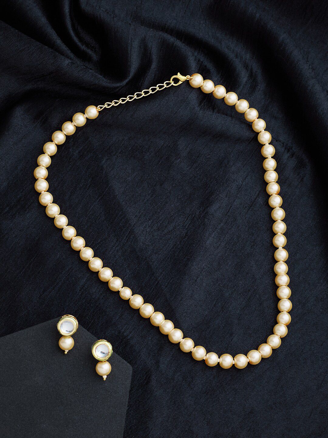 ATIBELLE Gold-Plated Kundan Studded & Beaded Jewellery Set