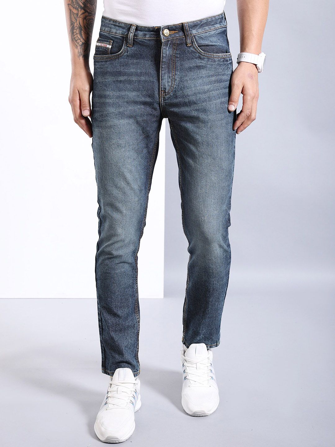 The Indian Garage Co Men Slim Fit Heavy Fade Stretchable Jeans-picture-56
