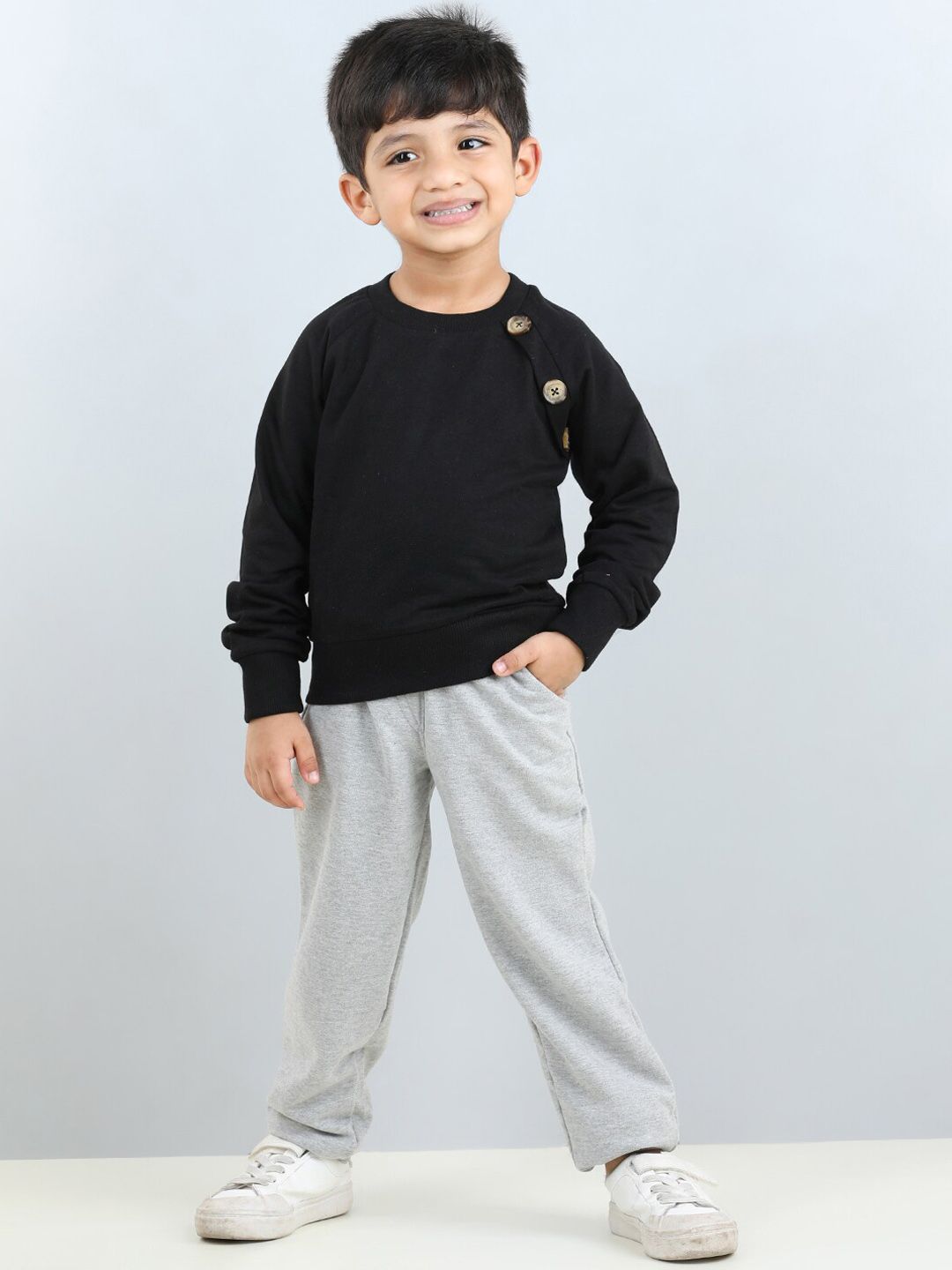 AWW HUNNIE Boys Round Neck Sweatshirt & Mid-Rise Joggers-picture-32