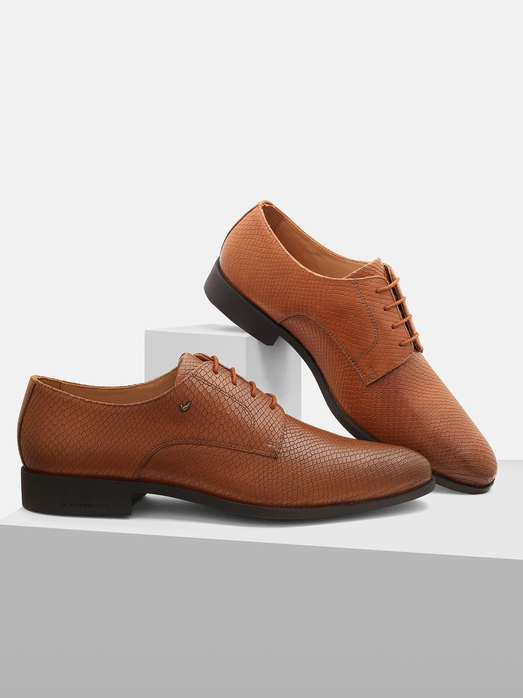 Blackberrys Men RAZOR Textured Leather Formal Derbys-image-9